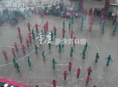 2004年奉节举办首届土家文化现场观摩活动